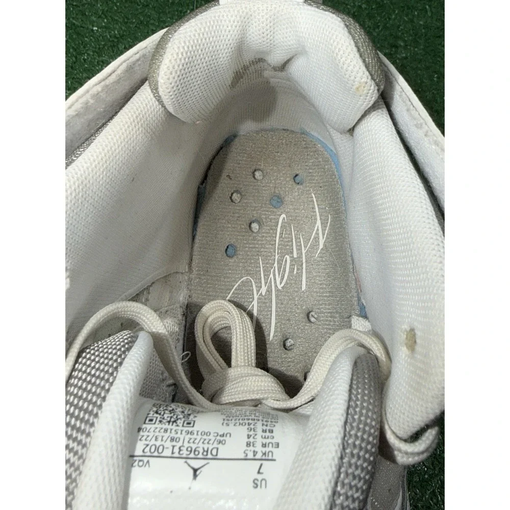 Air Jordan Jumpman Two Trey Women Size 7  White Grey Basketball Shoes DR9631-002
